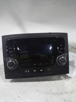 Equipo de audio pantalla y receptor de radio compatible con 15-17 PROMASTER CITY 423922 Foto 1 de 4
