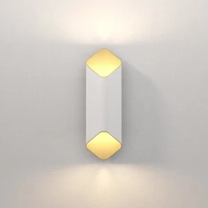 1481015 ASTRO AKO WALL LIGHT 420 LED INTEGRATED PHASE DIMMABLE - Picture 1 of 4