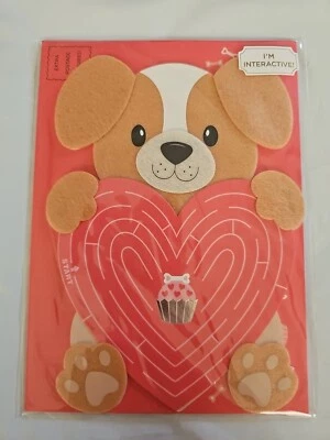 NUEVO: Tarjeta interactiva de San Valentín Papyrus Felt Puppy Maze Foto 1 de 4
