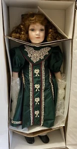 William Tung Rhonda Romance & Charm Porcelain Doll Vintage Green Dress # 589851 - Picture 1 of 6