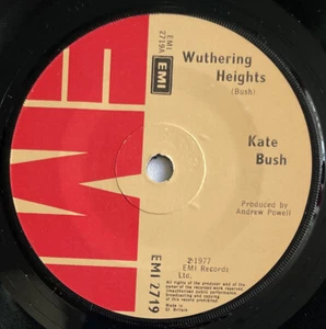 KATE BUSH -Wuthering Heights- Original UK Rarer Solid Centre 7" (Vinyl Record) - Picture 1 of 2