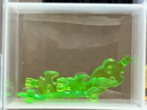 LEGO Parts - Trans-Bright Green Wave Rounded Straight Small - No 80519 - QTY 5 - Picture 1 of 1