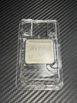 AMD Ryzen 2nd Gen 5 2600 - 3.9 GHz Six Core (YD2600BBM6IAF) Processor - Image 1 of 2