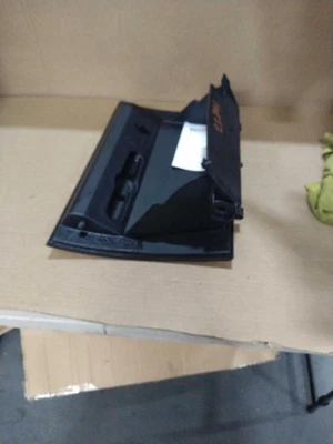 2014 Volkswagen Passat Glove Box Silver Used OEM 4152251 148K Mileage - Imagem 1 de 4