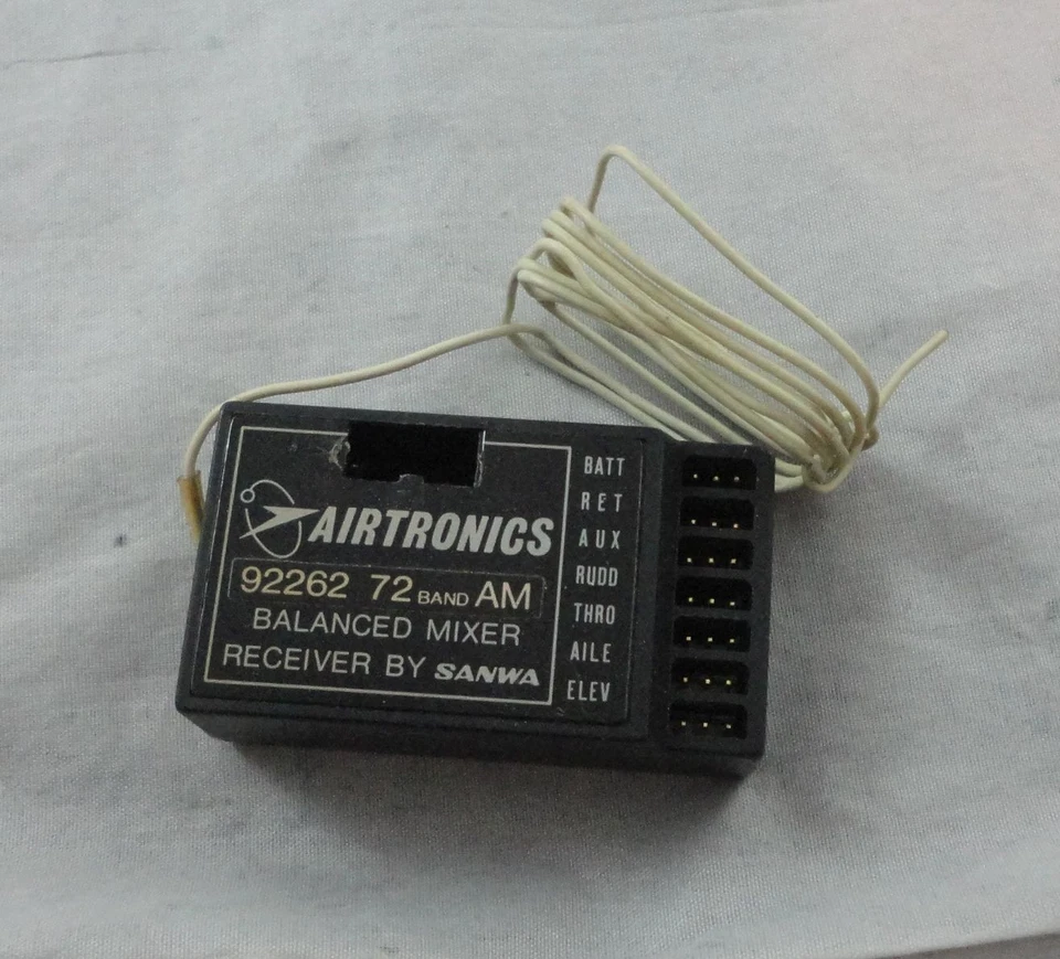 Airtronics 92262 72Mhz AM 6CH 6-Channel Airplane/Helicopter Receiver - Image 1 of 1