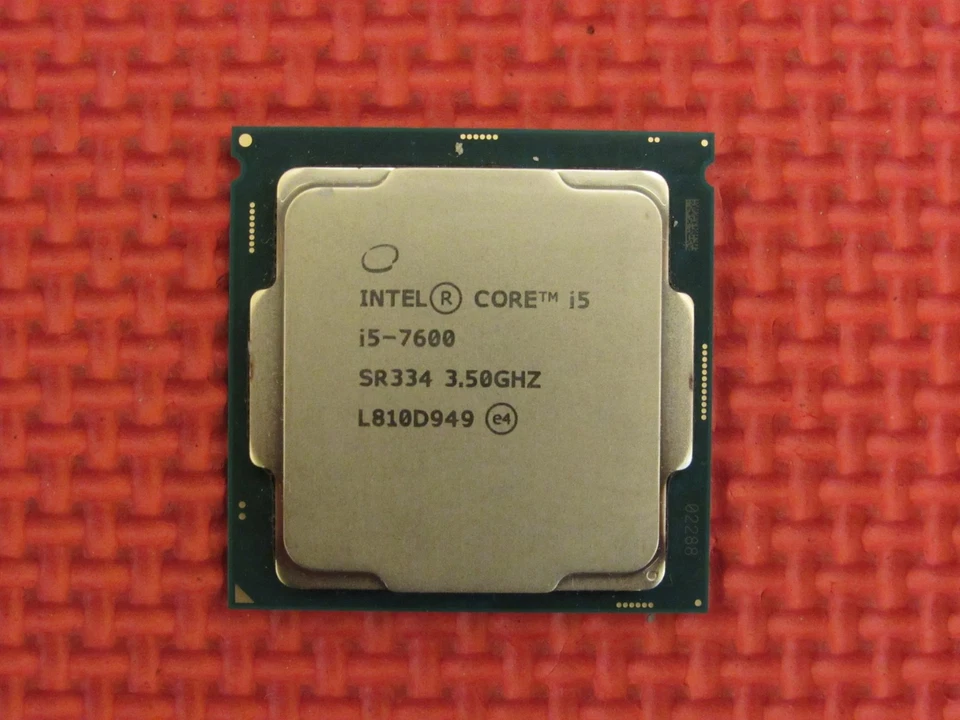 Procesador CPU de cuatro núcleos Intel SR334 Core i5-7600 3,50 GHz 6M Socket 1151 LGA1151 Foto 1 de 1