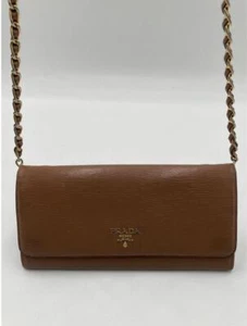 Borsa a tracolla PRADA in pelle marrone originale media donna Italia - Foto 1 di 11