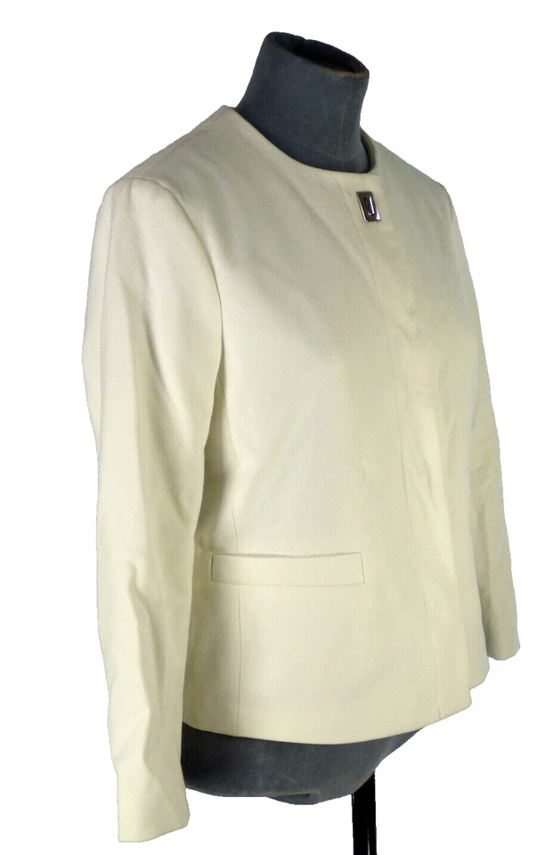 Blazer branco Zara cropped curto sob medida terno jaqueta sem colarinho botão de pressão - Imagem 1 de 4