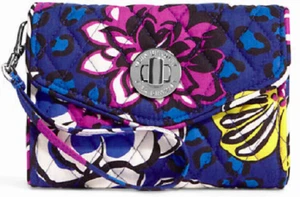 NWT VERA BRADLEY AFRICAN VIOLET ICONIC YOUR TURN WRISTLET -ORIG PACKAGING - Picture 1 of 2