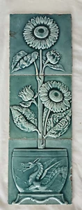INSOLITA ANTICA ESTETICA MINTON MAIOLICA PANNELLO 3 PIASTRELLE (A) FIORI DI DRAGO - Foto 1 di 10