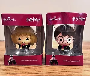 Hallmark Harry Potter Hermione Granger/Harry Potter Árbol de Navidad Adorno Nuevo en Caja - Imagen 1 de 5