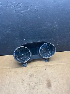 2012 Jeep Grand Cherokee Speedometer Gauge Cluster OEM O1407 DG - Image 1 of 4