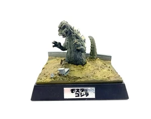 Godzilla 1964 Bandai Polystone Diorama Vintage Mini Figure HG Japan Toys - Picture 1 of 7