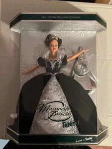 BAMBOLA BARBIE MILLENNIUM PRINCESS TERESA ISPANIC TRU EDIZIONE SPECIALE #25044 NRFB - Foto 1 di 7