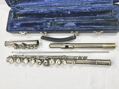 Bundy The Selmer Company Flute Silver Plated w/ Hard Case -Cleaning Rod Included - Image 1 of 4