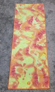 Yogitoes Skidless Yoga Mat Towel Orange Yellow Red Tie Dye Grippy - Picture 1 of 10