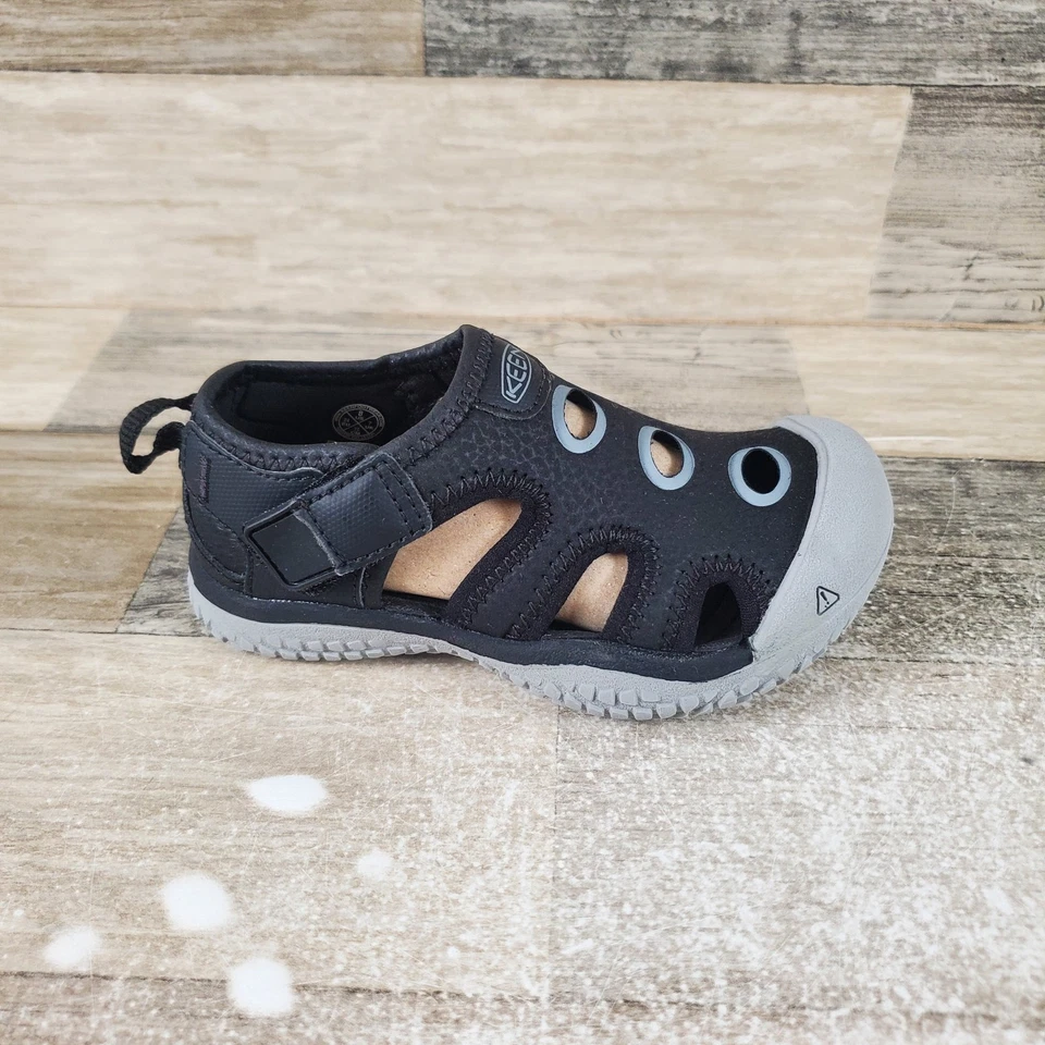 Sandalias Keen Stingray para niños talla 8 negras de cuero con llovizna punta redonda impermeables Foto 1 de 4