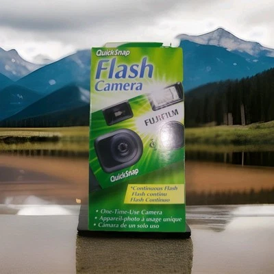 Fujifilm Quick Snap Flash Camera 27 Exposures Expiration 2025-07 Single Use New - Image 1 of 4