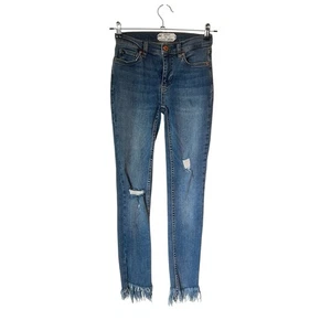 We The Free People Skinny Jeans Great Heights Distressed Fringe Size 24 Lowrise - Picture 1 of 9