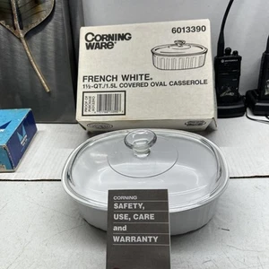 NIB Vintage CORNING WARE French White 1 1/2- QT /1.5Round Casserole w/Lid. - Picture 1 of 8