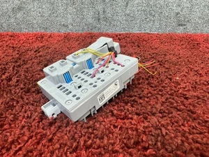 BMW G30 G32 G11 G12 FRONT POWER DISTRIBUTION FUSE RELAY JUNCTION BOX #2 OEM B8 - Picture 1 of 7