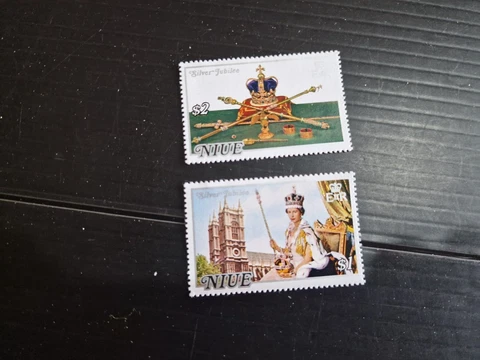 NIUE 1977 SG 213-214 SILVER JUBILEE  MNH Cover