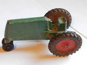 vintage all metal slik Aluminum tractor Kipp Green and Red 9804 Model 70 80? - Picture 1 of 6