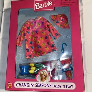 Barbie 1997 Changin' Seasons Dress 'N Play Spring Rain Outfit W/ Umbrella Boots - Picture 1 of 7