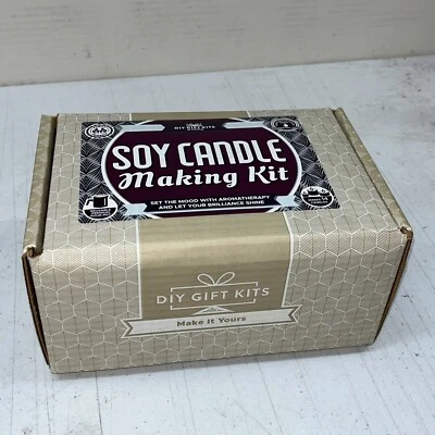 DIY Gifts SOY CANDLE MAKING KIT - Image 1 of 2