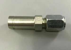 PARKER 8-4 TRBU-S FERULOK STRAIGHT FLARELESS 1/2" TUBE, 1/4" INLET - Picture 1 of 5
