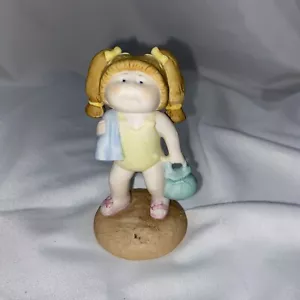 Vintage 1985 Cabbage Patch Kids Swim Porcelain Figurine "The Bathing Beauty" - Picture 1 of 7