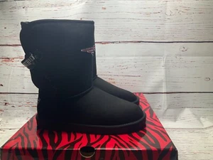 Officially Licensed NFL New England Patriots, Boot by Cuce Shoes Sz 7 - Picture 1 of 9