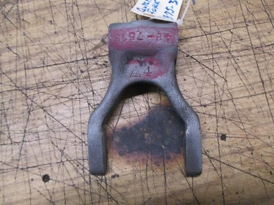 福特 1939 年至 1952 年,9N,2N,8N,CLUTCH RELEASE FORK #487515,二手原装商品 — 第 1/4 张图片