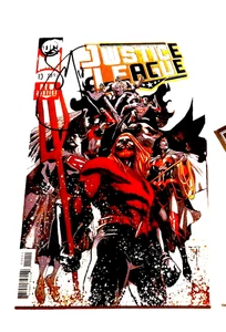 2018 Justice League #10A SIGNED BY Scott Snyder W/Certificate Midtowncomics - Picture 1 of 2