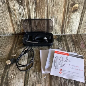 PLANTRONICS VOYAGER LEGEND AS NEW WITH CASE AND CHARGER - Picture 1 of 6