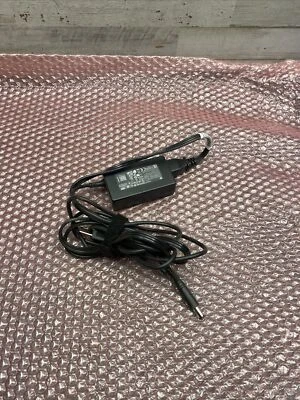 Used OEM HP 65W AC Adapter Charger TPN-DA17 L40094-001 - Image 1 of 4