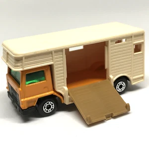 Lesney Matchbox Superfast No. 40 Horse-Box 1977 Orange/Tan - Made In England - Picture 1 of 11