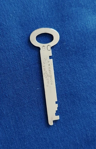 Antique SARGENT & CO. GREENLEAF #60 SILVER LOCK KEY ROCHESTER N.Y. ~ MINT COND Cover