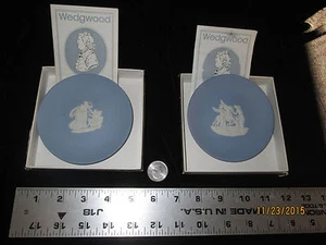 Vintage Set Jasperware blau Wedgewood dekorative runde Untersetzer im Originalkarton - Bild 1 von 7