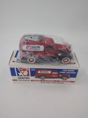 Caminhão de entrega Sentry Hardware 1936 Dodge Panel - Banco fundido com chave e caixa - Imagem 1 de 4