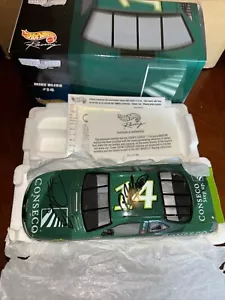 Auto pressofusa NASCAR firmata da Ron Hornaday Jr. & A.J. Foyt Racing scala 1:24 raro - Foto 1 di 10