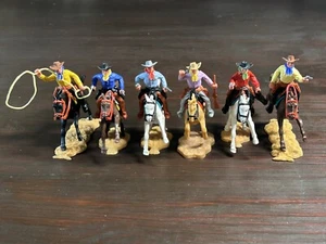 Timpo 2nd Series Mounted Cowboys - Complete Set - Wild West - 1970s - Picture 1 of 3