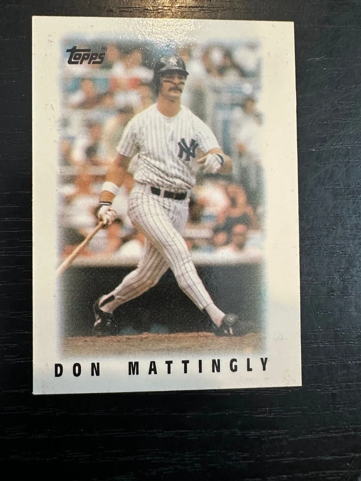 1986 Topps League Leader Minis - #28 Don Mattingly - Image 1 of 2