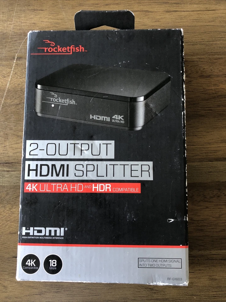 Rocket fish 2 Outlet HDMI Splitter - Image 1 of 4