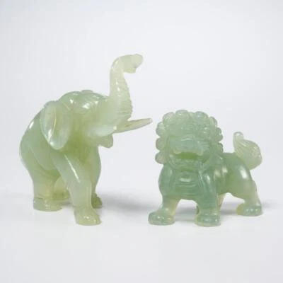 Par de estatua pequeña tallada de piedra verde jade foo perro guardián león elefante Foto 1 de 4