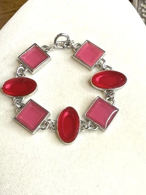 Brazalete de eslabones geométricos rojo y rosa glamuroso - Joyería moderna en tono plata Foto 1 de 4