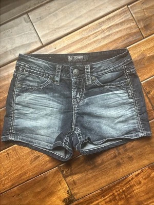 Pantalones cortos de mezclilla plateados para mujer junior talla 26 Toni 3,5 pulgadas tiro bajo elásticos Foto 1 de 4