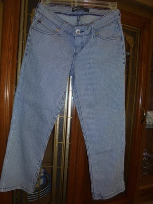 Levis Vaqueros Rayas Azul y Blanco Talla 26 Foto 1 de 4