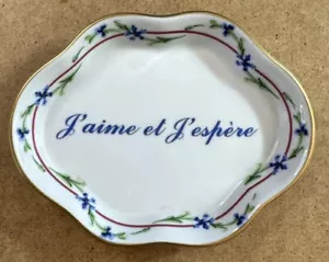 Piatto portagioie Mottahedeh "J'aime et J'espere" che amo e spero lungo 4,5" - Foto 1 di 6