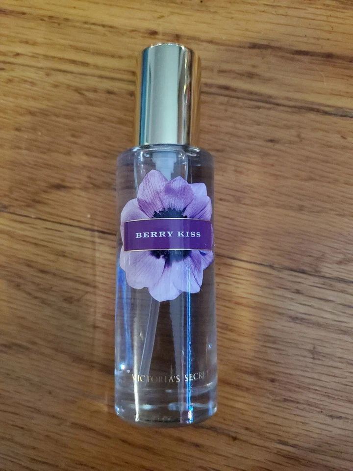 1 MINI SPRAY PERFUME VINTAGE VICTORIAS SECRET EDT EAU DE TOILETTE 1 OZ/30 ML NOVO! - Imagem 1 de 1